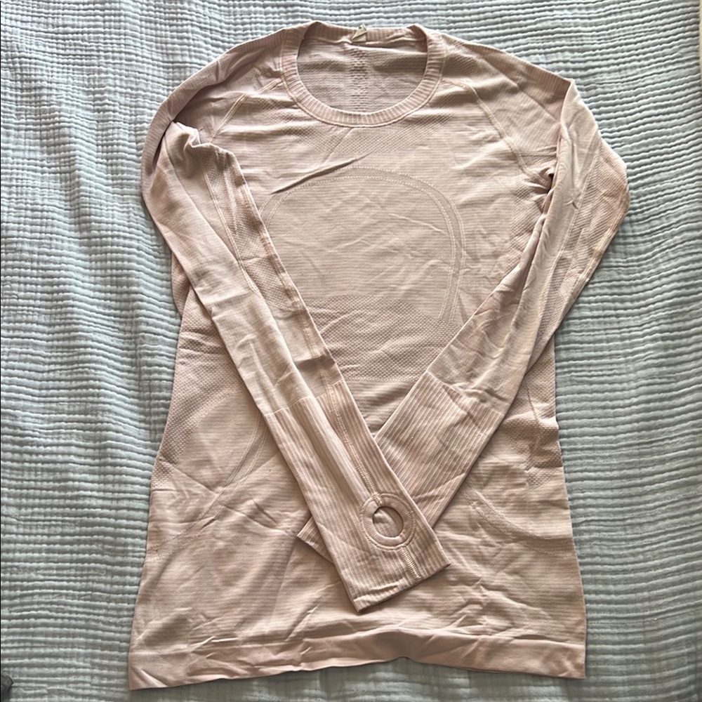 Lululemon Swiftly longsleeve size 6 - EUC